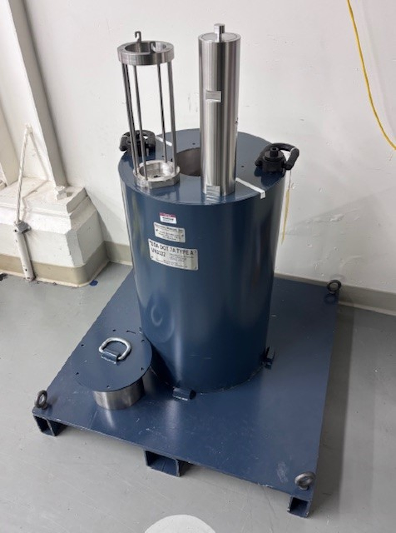 The PNNL Type A cask with a special form capsule (SFC) used to safely transport Ra-226. Images courtesy of Matt Fountain | Pacific Northwest National Laboratory